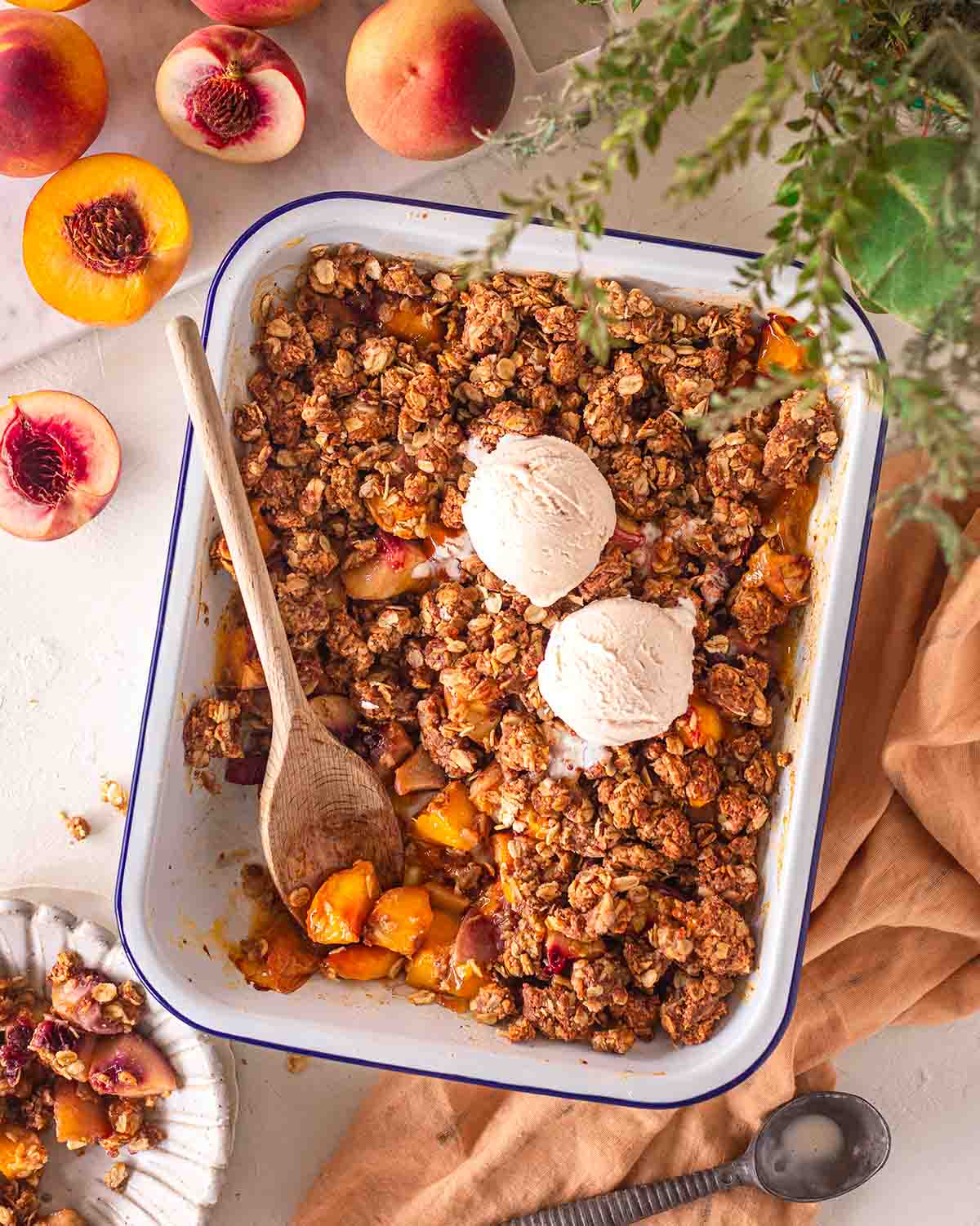 Oil-Free Vegan Peach Crisp: 10-Minute Prep, Pantry Staples